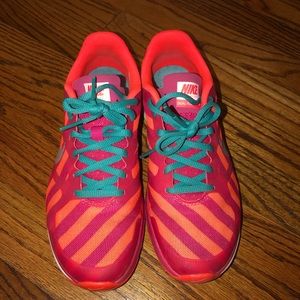 Pink orange Nike’s